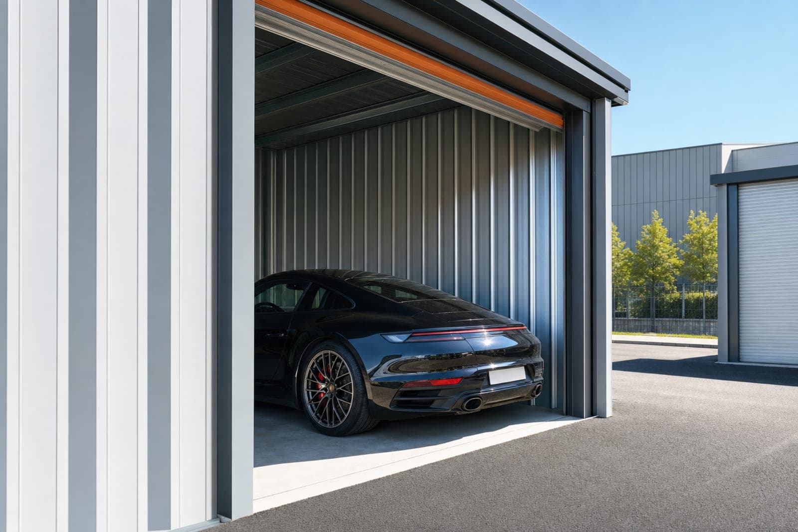 Stocker une voiture : sec, sûr, accessible en drive-up