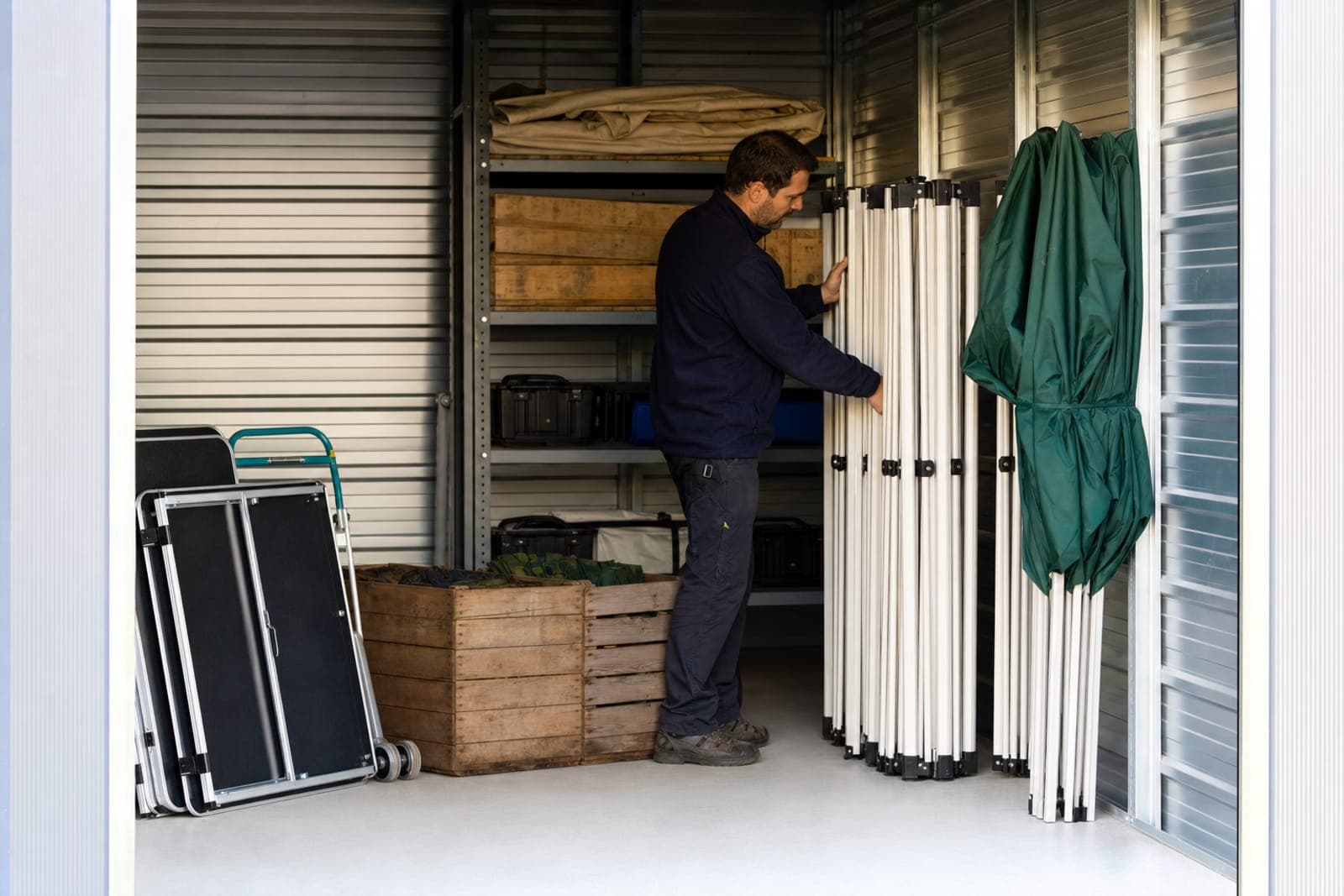 Stocker un stand de marché : sec, sûr, prêt à vendre